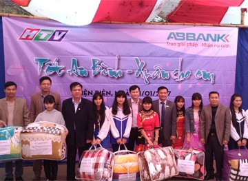ABBANK và chương trình từ thiện “Tết An Bình 2013”